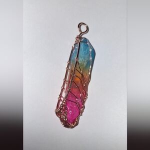 Crystal pendant